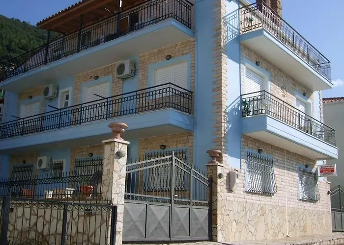 Kristallia Rooms